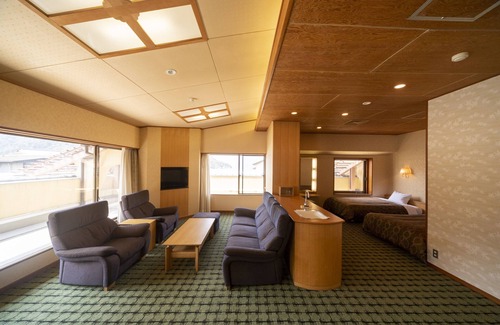 Hatsukaichi House | Hotel Miyarikyu