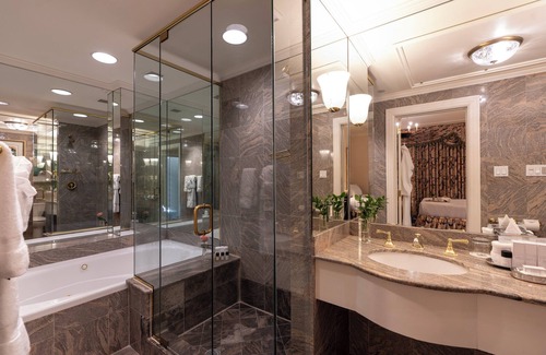 French Quarter Hotel | Hotel Monteleone, New Orleans