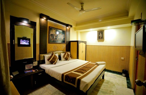 Rakabganj Hotel | Hotel Moti Palace