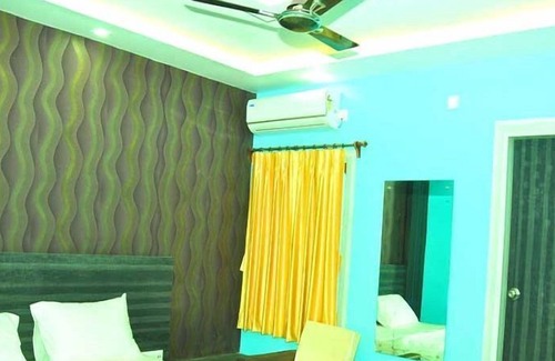Pakur Hotel | Hotel Muskan Palace
