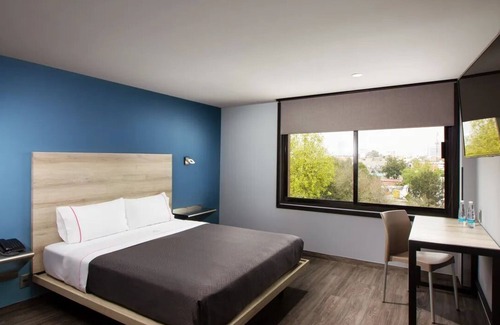 Downtown Mexico City Hotel | Hotel MX lagunilla CDMX, Trademark Collection by Wyndham