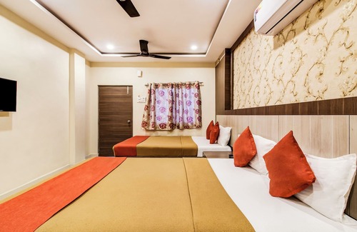 Shamshabad Cabin | Hotel Neem Tree