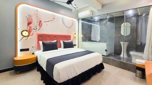 Surat Hotel | Hotel Nova Stays