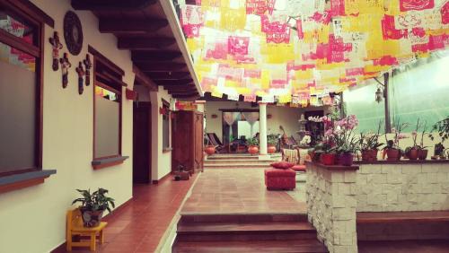 De Guadalupe Hotel | Hotel Ocho Barrios