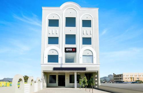 Rau Hotel | Hotel O RichFeel