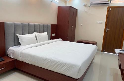 Kolar Road Hotel | Hotel O Shri Vinayak