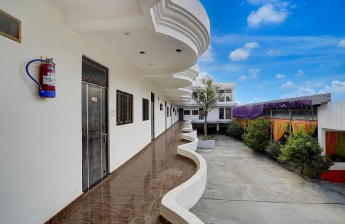 Soraon Hotel | Hotel O Vrindavan Gardan & Hotel