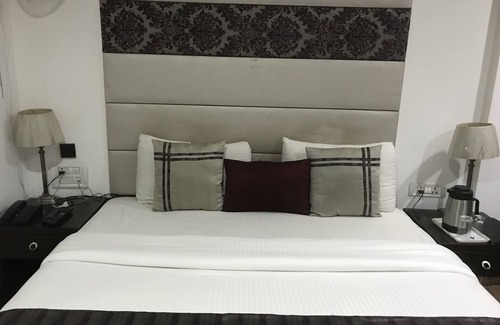 Faridabad Hotel | Hotel Orchid