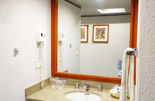 Doctores Hotel | Hotel Oslo - In Mexico City (Benito Juarez)