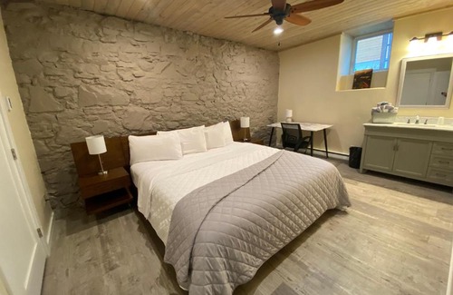 Ouray Hotel | Hotel Ouray - for 12 years old and over