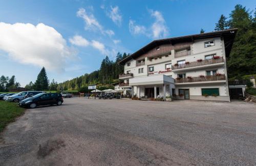 Sarnonico Hotel | Hotel Paradiso