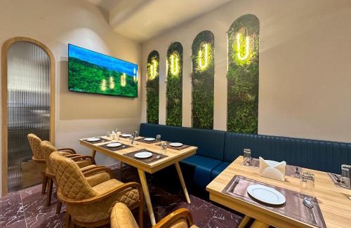 Dwarka Hotel | Hotel Park Royal