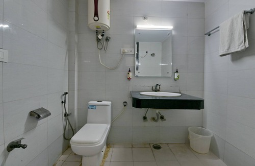 Indirapuram Hotel | Hotel Park well