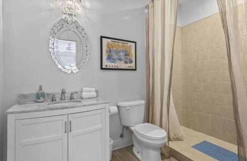 Pass Christian Apartment | Hotel Pass Christian Double Full 204