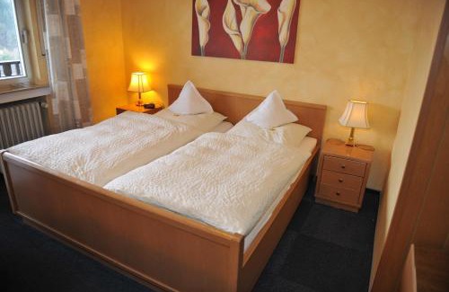 Hellenthal House | Hotel Pension Haus Berghof