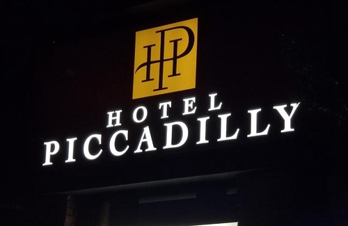 Fresno Hotel | Hotel Piccadilly