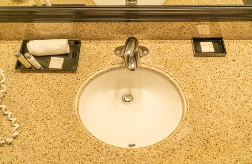 Fresno Hotel | Hotel Piccadilly