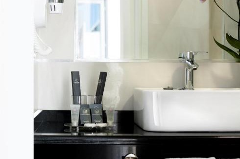 Nerja City Centre Hotel | Hotel Plaza Cavana