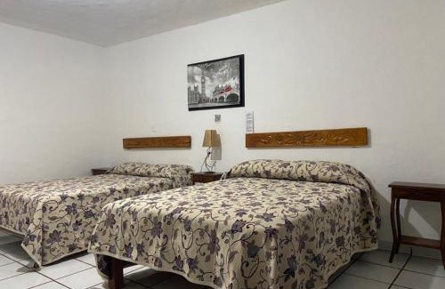 Erongaricuaro Hotel | Hotel Plaza Eronharhini