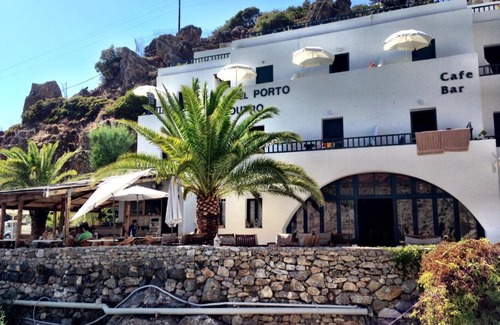 Loutro Hotel | Hotel Porto Loutro on the Hill
