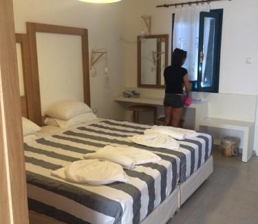Loutro Hotel | Hotel Porto Loutro on the Hill