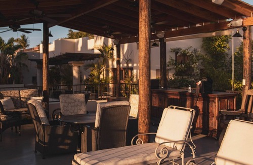 Colina del Sol Apartment | Hotel Posada de las Flores. Junior suite 510, luxury and confort on the malecon