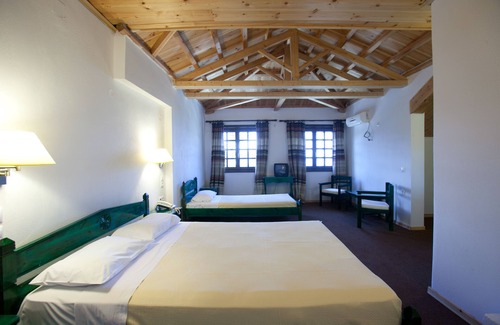 Skopelos Hotel | Hotel Prince Stafilos