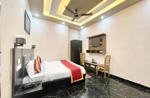 Varanasi Hotel | Hotel PSR Prem-Shobha Residency ! Varanasi fully-Air-Conditioned hotel at prime location with off site Parking availability, near Kashi Vishwanath Temple, and Ganga ghat - 2