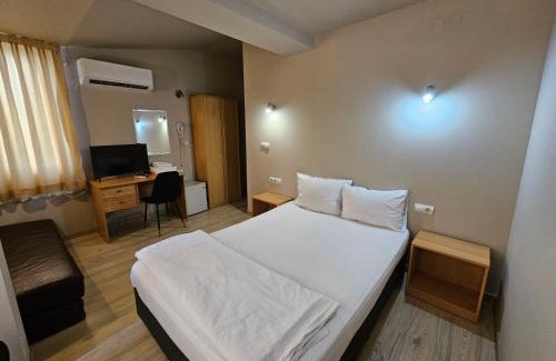 Voyvodinovo Hotel | Hotel Racic Self-Check In