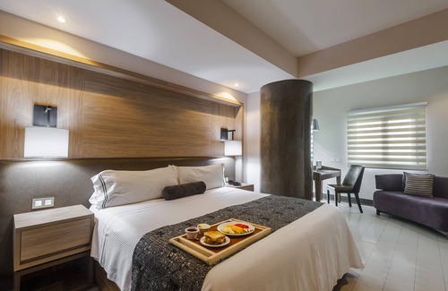 Downtown Guadalajara Hotel | Hotel Real Maestranza