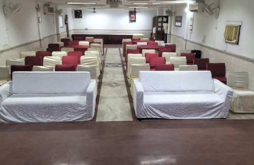 Ghaziabad Hotel | Hotel Redbury