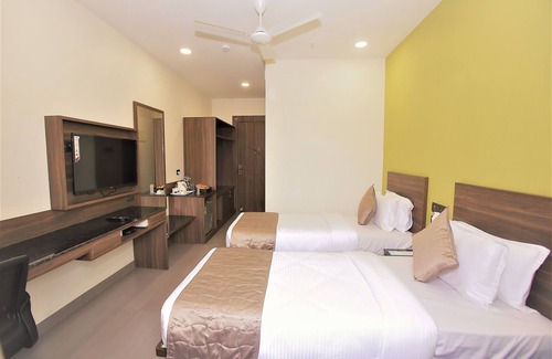 Palsana Hotel | Hotel Regents