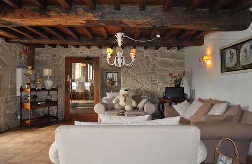 Roxos Hotel | Hotel Restaurante Asador de Roxos Casa de Albardonedo