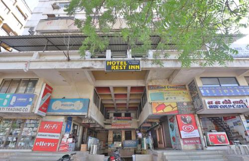 Gandhinagar Hotel | HOTEL REST INN