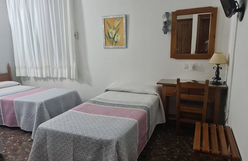 Arcos de la Frontera Hotel | Hotel Restaurante El Lago