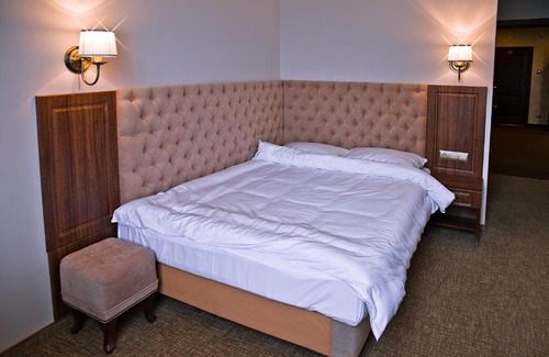 Yalutorovsk Hotel | Hotel Retro