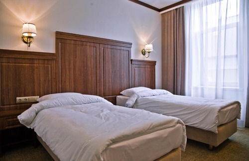 Yalutorovsk Hotel | Hotel Retro