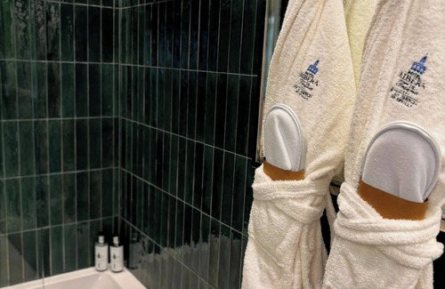 Triana Hotel | Hotel Ribera de Triana - REOPENING!