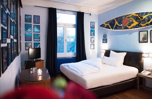 Maximilianeum Hotel | Hotel Ritzi