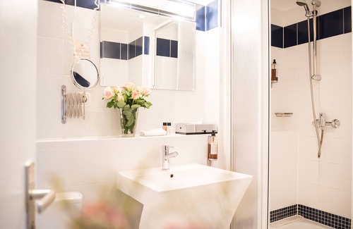 Maximilianeum Hotel | Hotel Ritzi