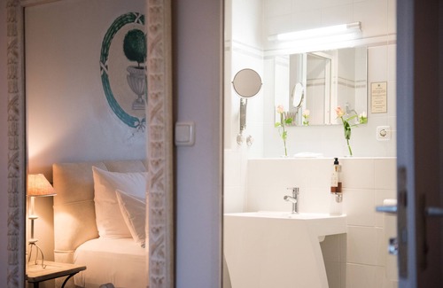 Maximilianeum Hotel | Hotel Ritzi