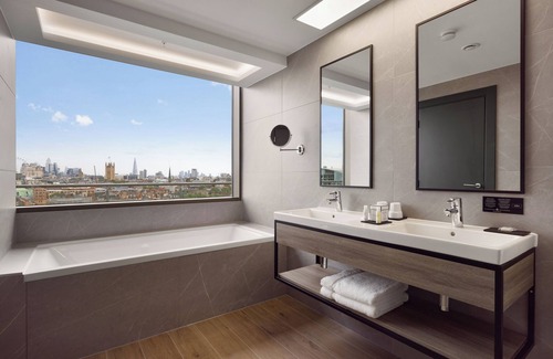 Warwick Hotel | Hotel Riu Plaza London Victoria