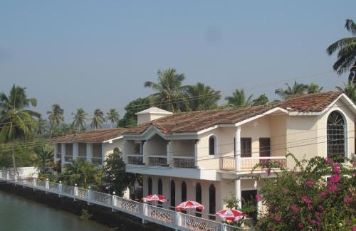 Baga Bed & Breakfast | Hotel Riverside