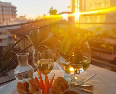 Marebello Hotel | HOTEL ROMANTICA