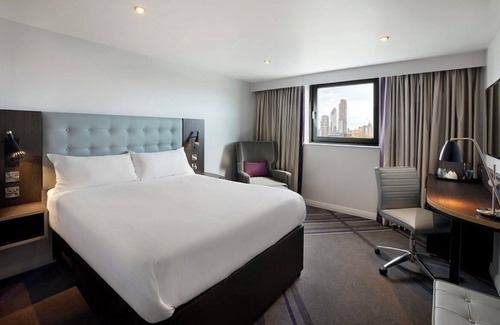 Soho Hotel | Hotel Room for Rent in Leicester Square, Central London