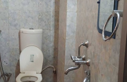Patna Hotel | Hotel Roop Shree Inn By GRB
