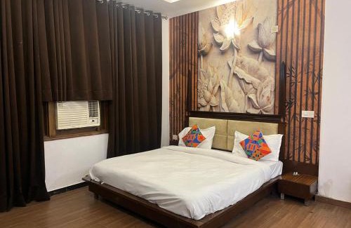 Kalkaji House | Hotel Rose Villa