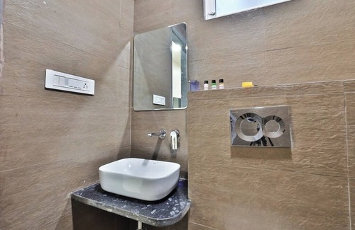 Malviya Nagar Hotel | Hotel Royal Ocean Prime
