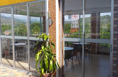 Venadillo Hotel | Hotel Royal Park Crown Venadillo