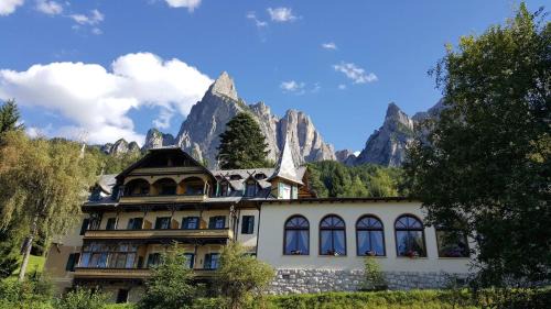 Siusi Hotel | Hotel Salegg